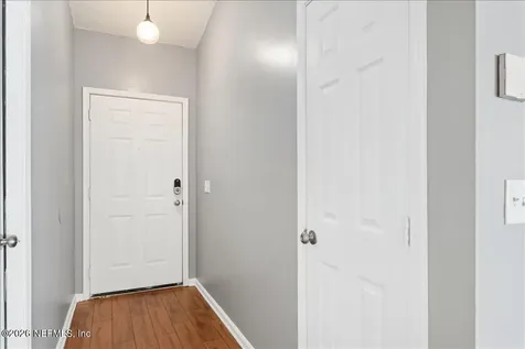 1729 Chandelier Circle E Jacksonville FL 32225