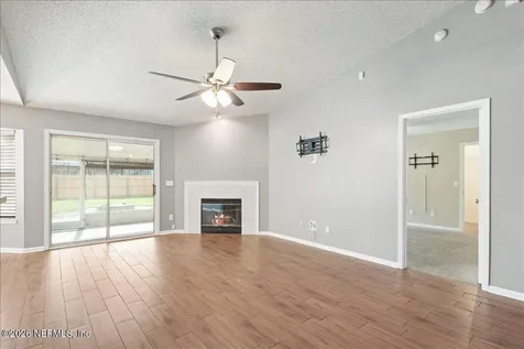 1729 Chandelier Circle E Jacksonville FL 32225