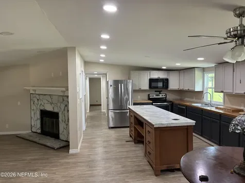 636 Union Avenue Interlachen FL 32148