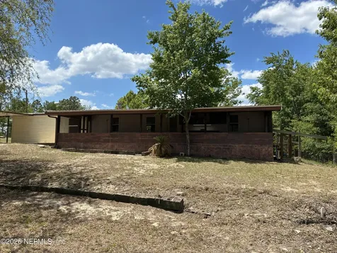 636 Union Avenue Interlachen FL 32148