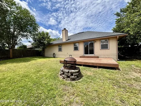 8467 Charlesgate Circle E Jacksonville FL 32244