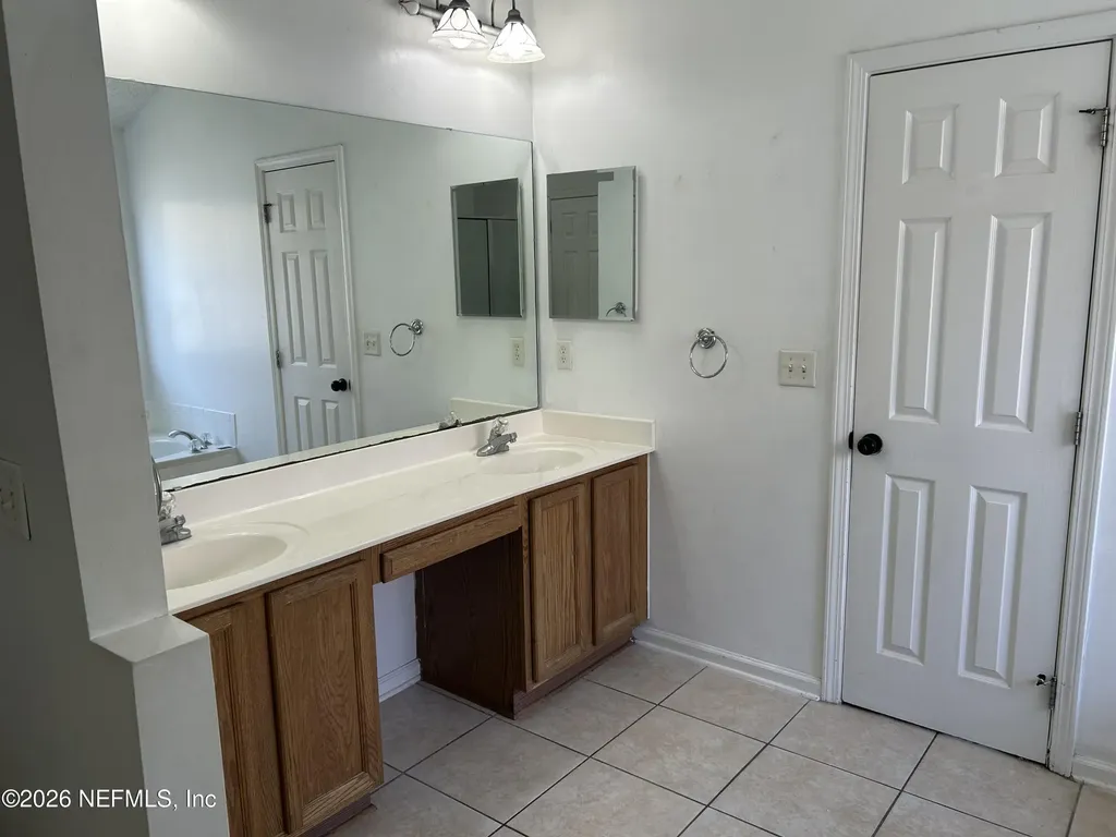 1804 Northglen Circle Middleburg FL 32068
