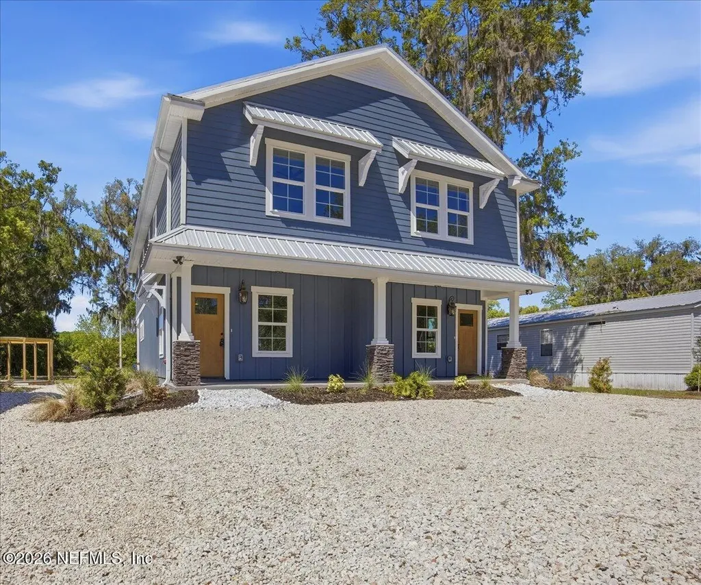 206 W Fox Street Hastings FL 32145