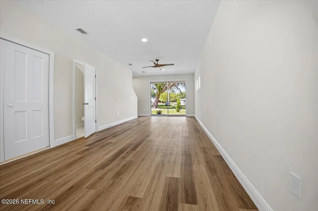 206 W Fox Street Hastings FL 32145