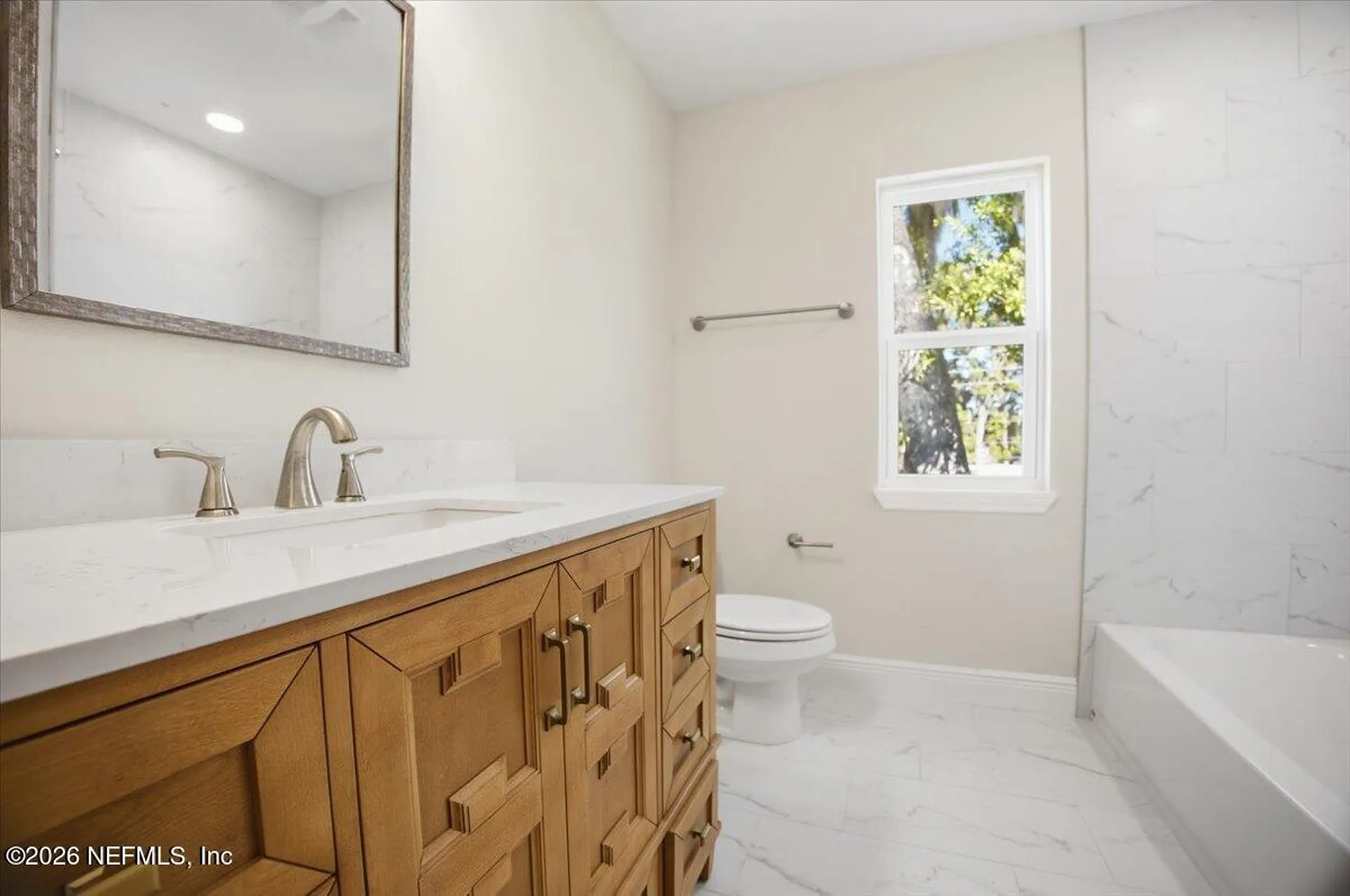 206 W Fox Street Hastings FL 32145