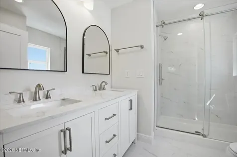 206 W Fox Street Hastings FL 32145