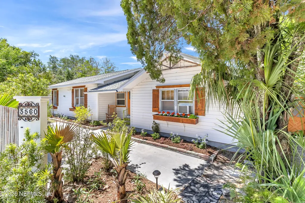 3560 Martin Avenue Mount Dora FL 32757