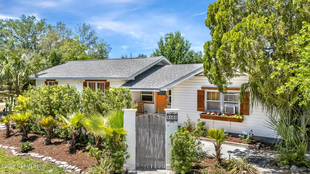 3560 Martin Avenue Mount Dora FL 32757