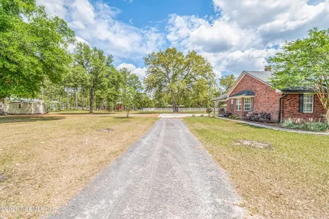 18771 Timberland Road Glen St. Mary FL 32040