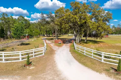 18771 Timberland Road Glen St. Mary FL 32040
