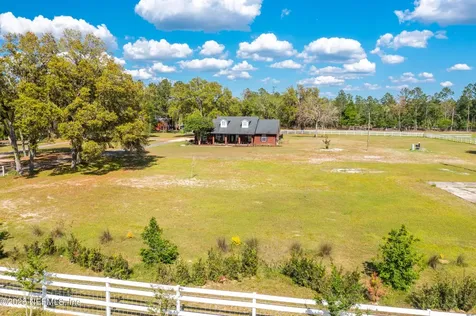 18771 Timberland Road Glen St. Mary FL 32040