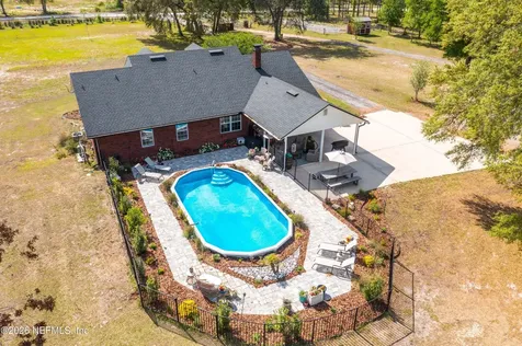 18771 Timberland Road Glen St. Mary FL 32040