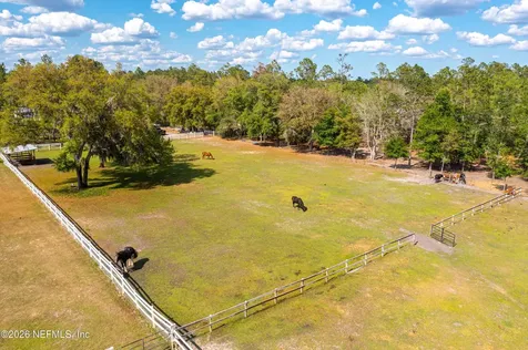 18771 Timberland Road Glen St. Mary FL 32040