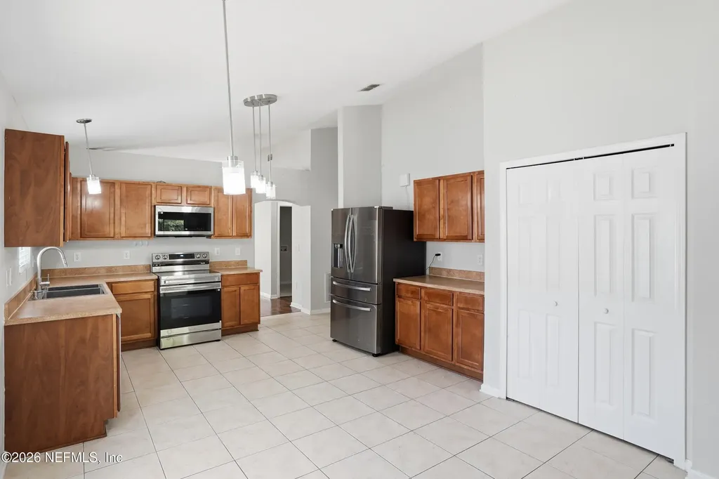 10321 Normanwood Court Jacksonville FL 32221