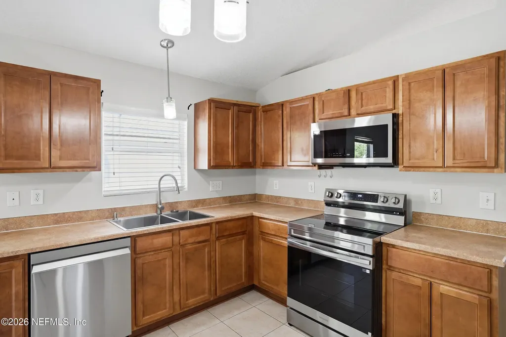 10321 Normanwood Court Jacksonville FL 32221