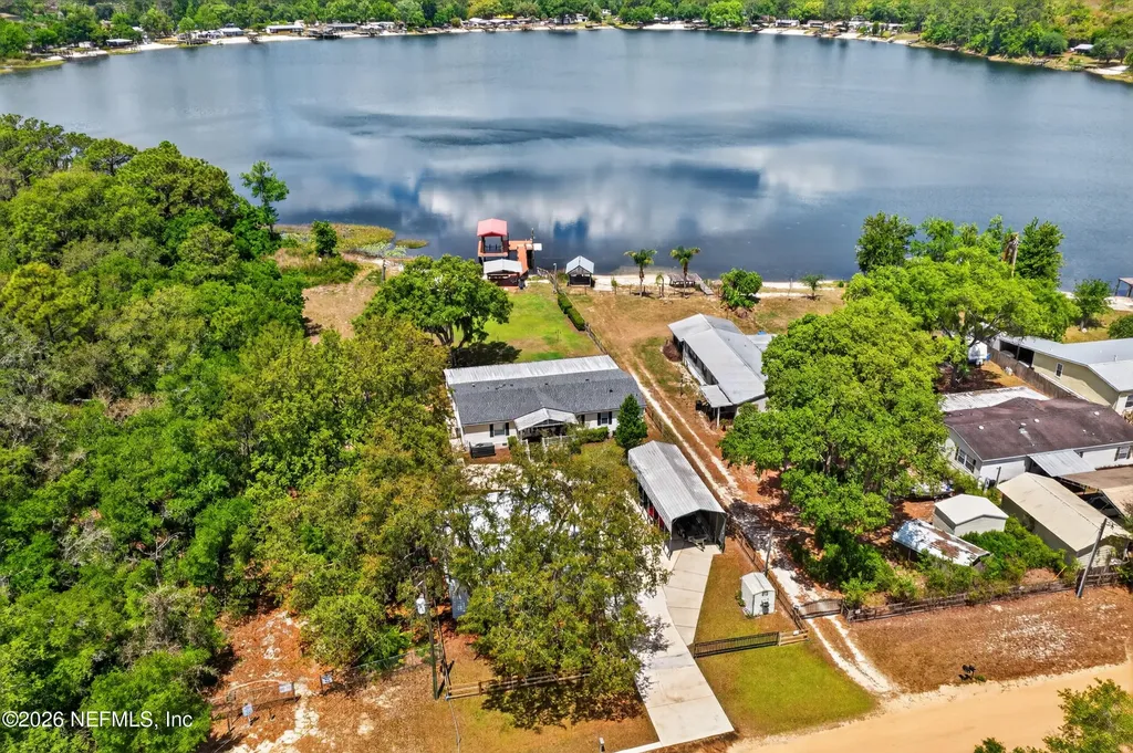 141 Kitty Avenue Interlachen FL 32148