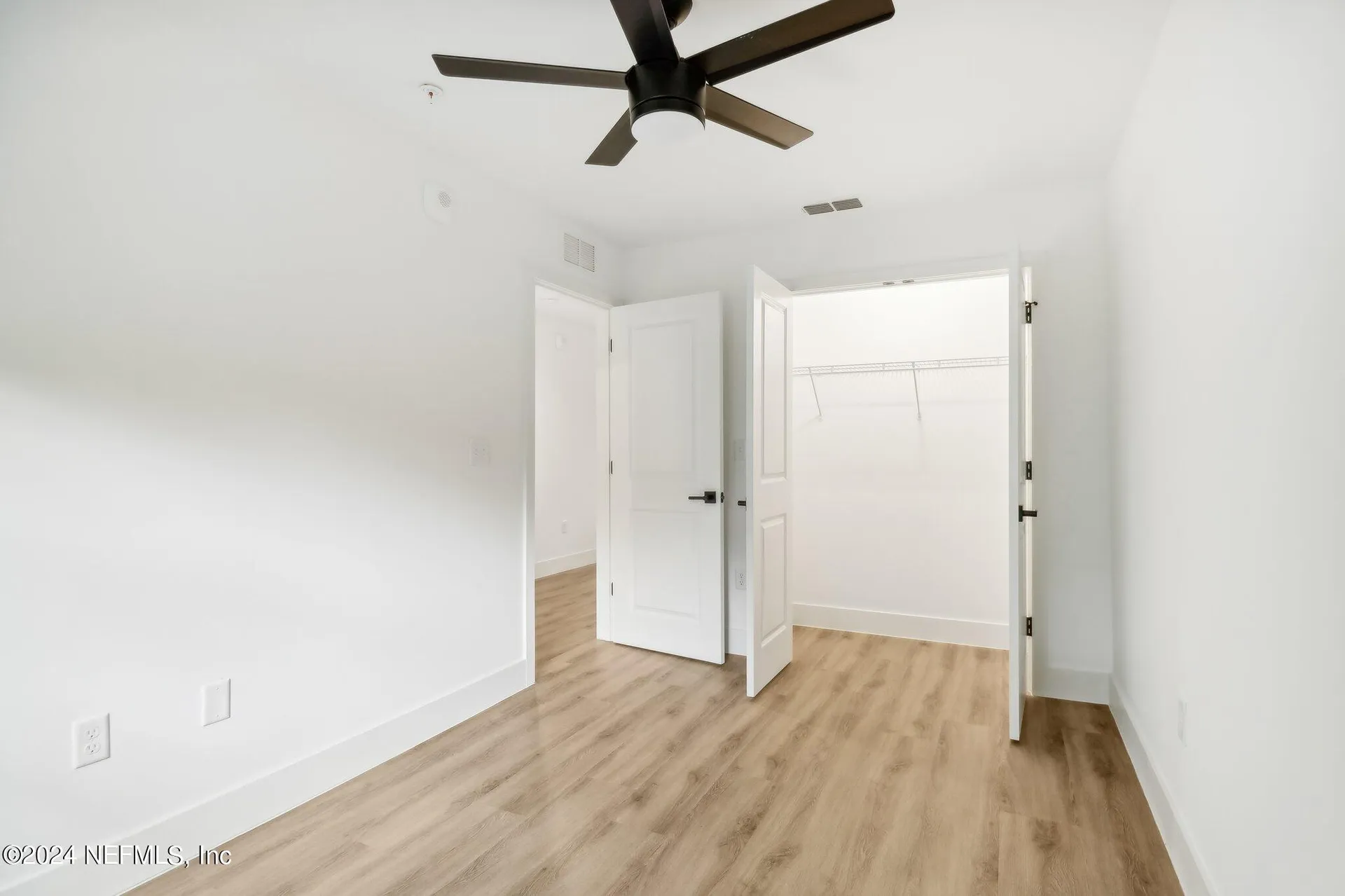 1924 Danese Court Jacksonville FL 32207