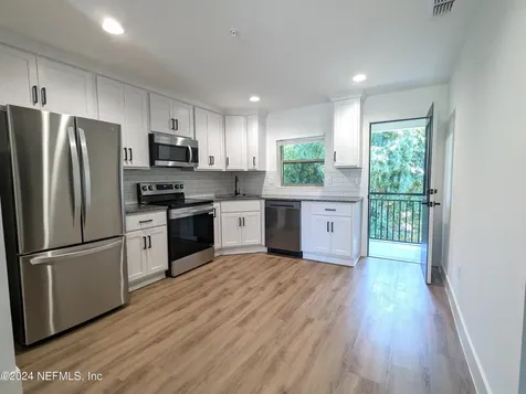 1924 Danese Court Jacksonville FL 32207