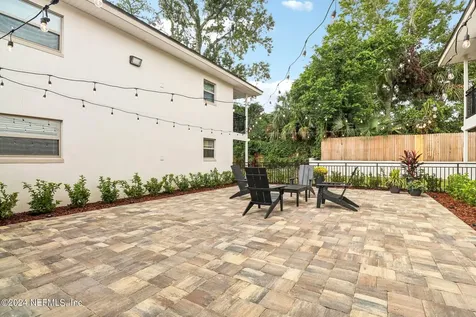 1924 Danese Court Jacksonville FL 32207