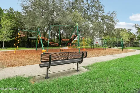 1924 Danese Court Jacksonville FL 32207