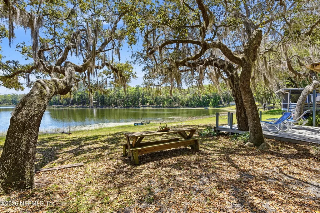 115 Lake Susan Road Hawthorne FL 32640