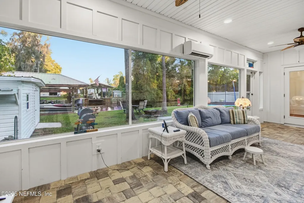 128 Santa Rosa Street Florahome FL 32140