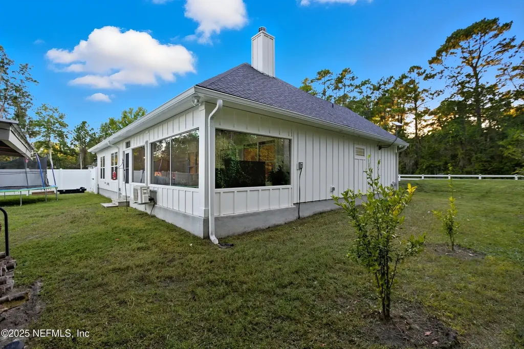 128 Santa Rosa Street Florahome FL 32140