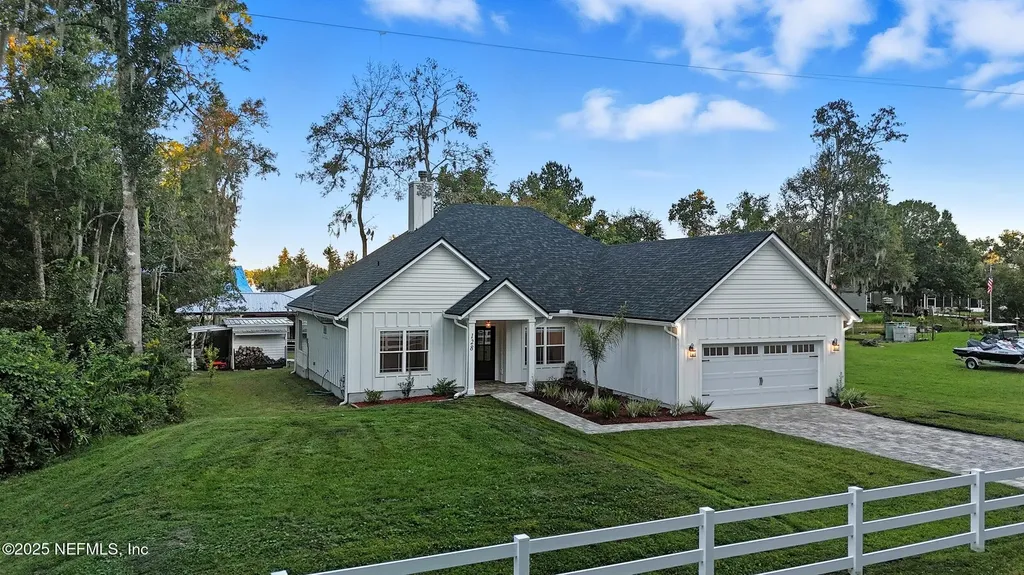 128 Santa Rosa Street Florahome FL 32140