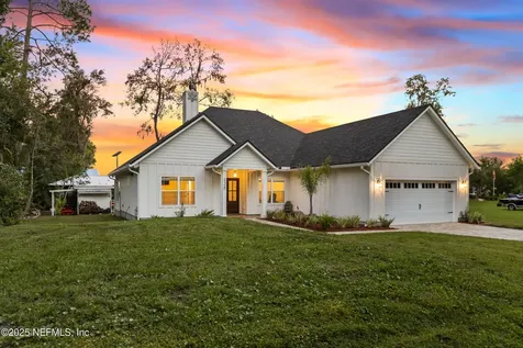128 Santa Rosa Street Florahome FL 32140