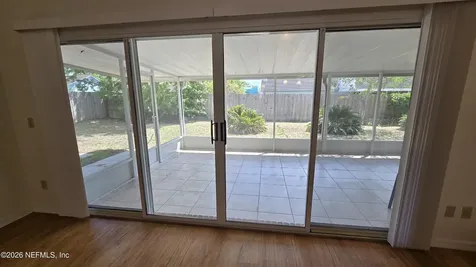 8636 Charlesgate Circle N Jacksonville FL 32244