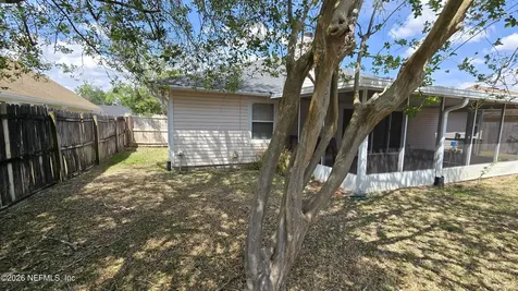 8636 Charlesgate Circle N Jacksonville FL 32244