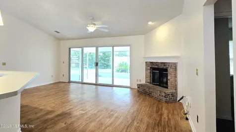 8636 Charlesgate Circle N Jacksonville FL 32244