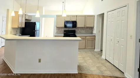 8636 Charlesgate Circle N Jacksonville FL 32244