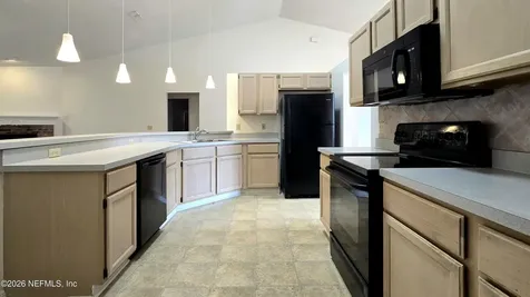 8636 Charlesgate Circle N Jacksonville FL 32244
