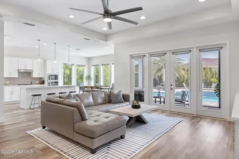 11 Forestview Lane Jacksonville FL 32081