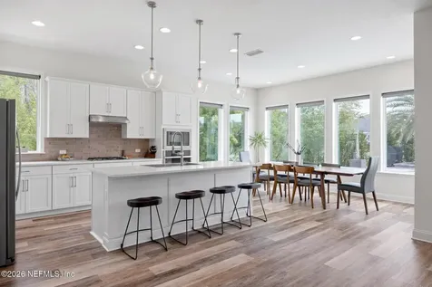 11 Forestview Lane Jacksonville FL 32081