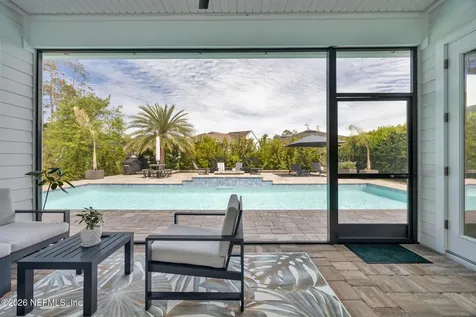 11 Forestview Lane Jacksonville FL 32081