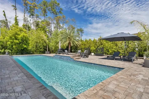 11 Forestview Lane Jacksonville FL 32081