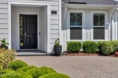 11 Forestview Lane Jacksonville FL 32081