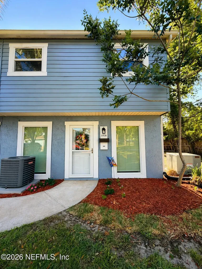 1918 Willowood Drive Jacksonville FL 32225