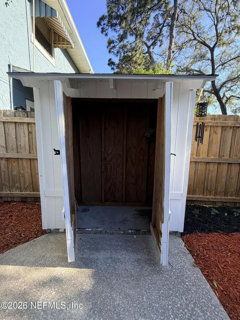 1918 Willowood Drive Jacksonville FL 32225