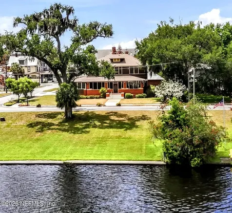 520 River Street Palatka FL 32177