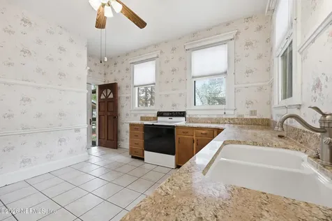 520 River Street Palatka FL 32177
