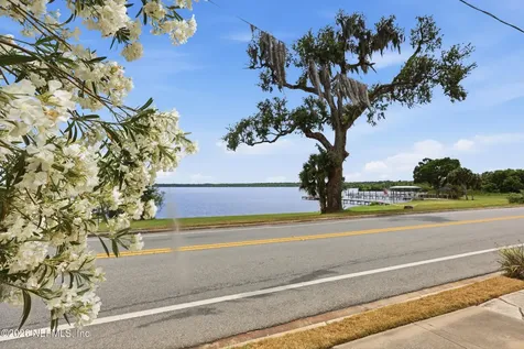 520 River Street Palatka FL 32177
