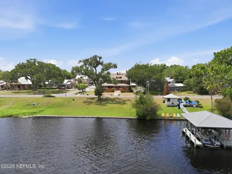 520 River Street Palatka FL 32177