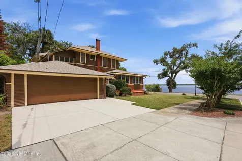 520 River Street Palatka FL 32177
