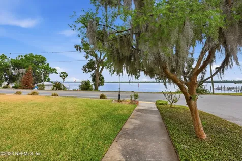 520 River Street Palatka FL 32177