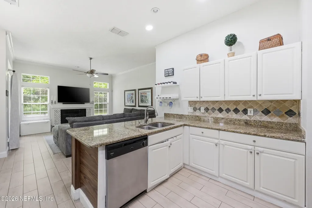 10385 Walden Glen Court Jacksonville FL 32256
