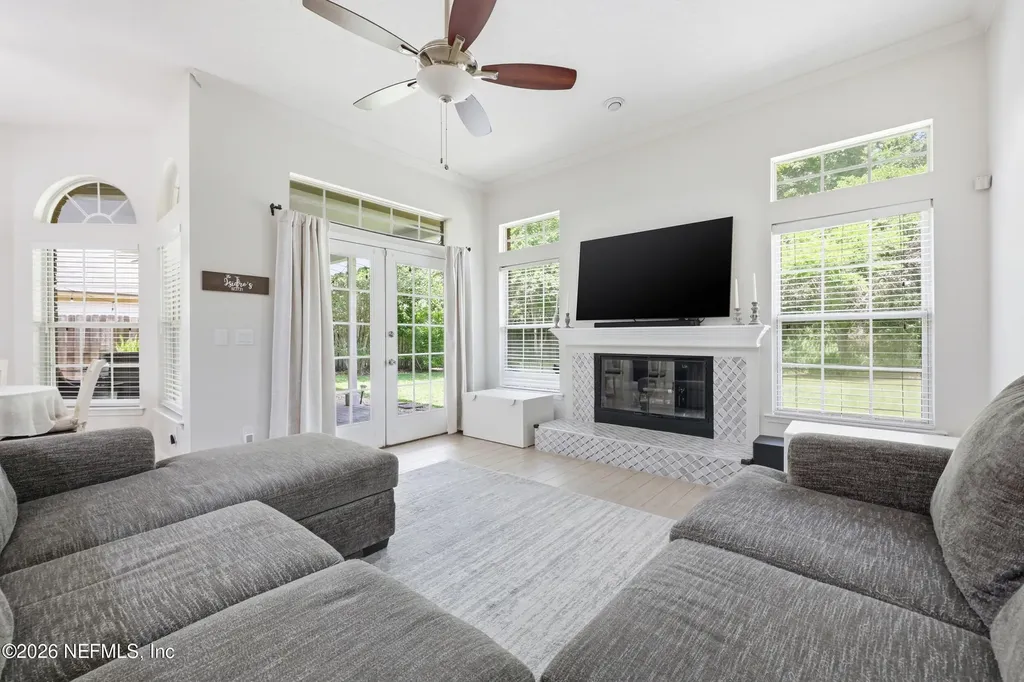 10385 Walden Glen Court Jacksonville FL 32256