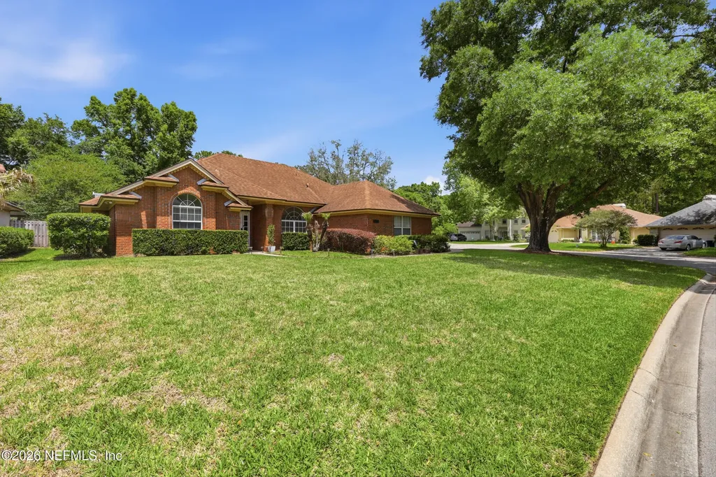 10385 Walden Glen Court Jacksonville FL 32256